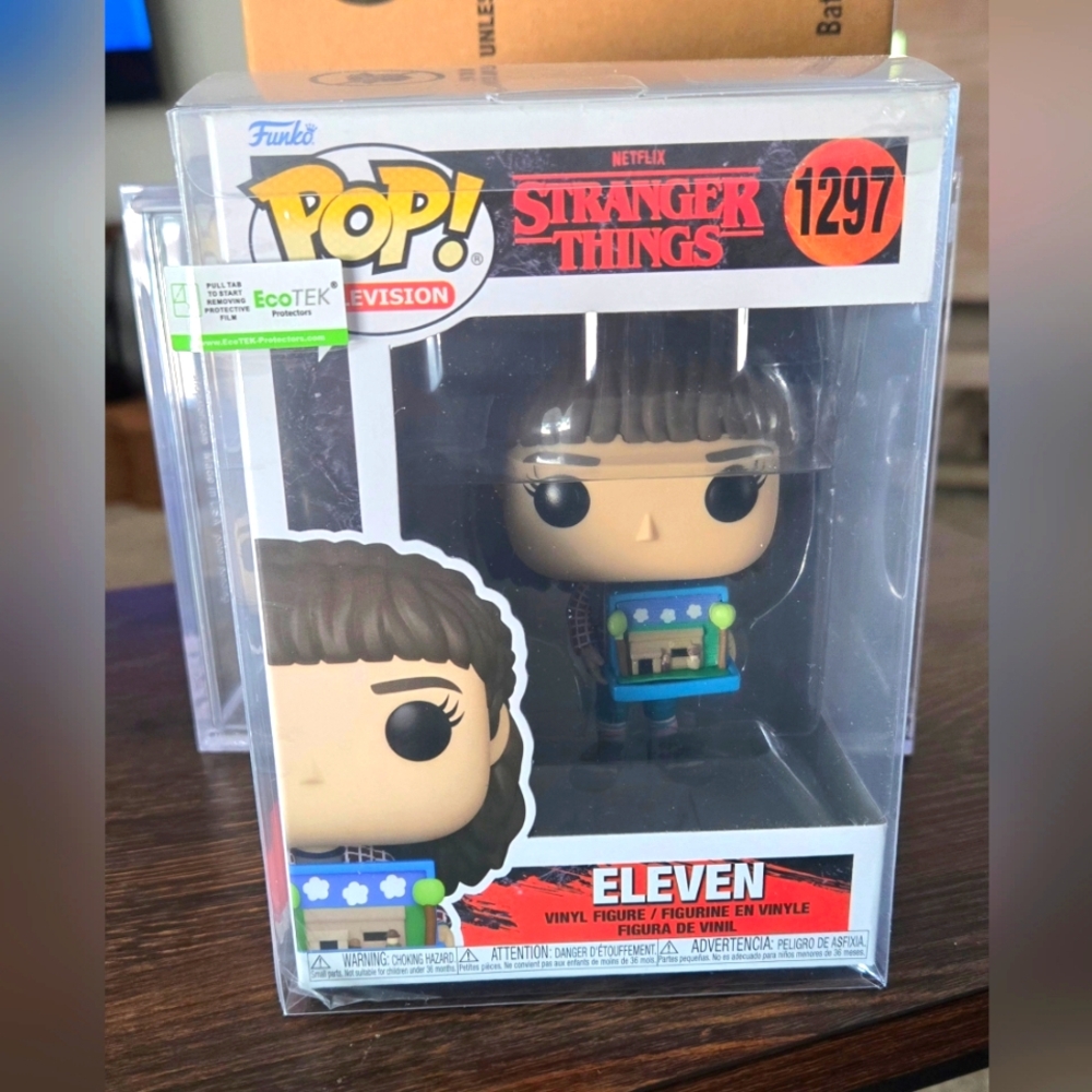 ELEVEN w/Diorama 1297 • Funko Pop TELEVISION • Stranger Things Season 4